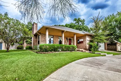 1623 Green Briar Drive, Huntsville, TX 77340 - Photo 2