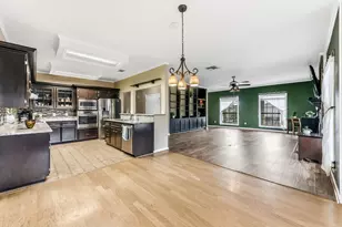 1623 Greenbriar Dr, Huntsville, TX 77340 - Photo 14