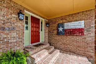 1623 Greenbriar Dr, Huntsville, TX 77340 - Photo 4