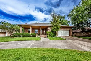 1623 Greenbriar Dr, Huntsville, TX 77340 - Photo 6