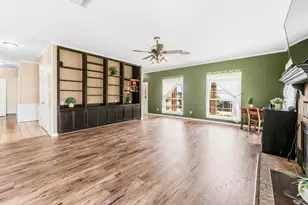 1623 Greenbriar Dr, Huntsville, TX 77340 - Photo 10