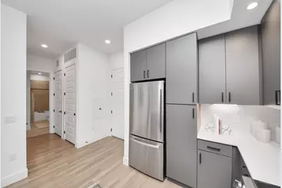 15635 Memorial Drive #477, Houston, TX 77079 - Photo 10