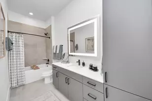 15635 Memorial Dr, Houston, TX 77079 - Photo 12