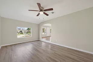 4626 Dewberry St, Houston, TX 77021 - Photo 16