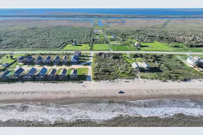 1029 Canal, Gilchrist, TX 77617 - Photo 20