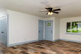 811 Matchett St, Brenham, TX 77833 - Photo 4