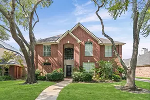 2218 Cypress Run Dr, Sugar Land, TX 77478 - Photo 1