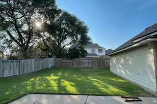 2218 Cypress Run Dr, Sugar Land, TX 77478 - Photo 18