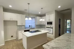 2218 Cypress Run Dr, Sugar Land, TX 77478 - Photo 8