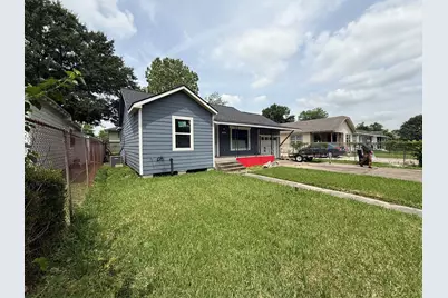 342 Hoffman Street, Houston, TX 77020 - Photo 1