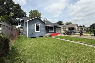 342 Hoffman St, Houston, TX 77020 - Photo 1