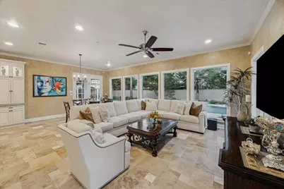 8 Jeffers Court, Houston, TX 77024 - Photo 18