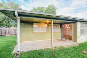9510 Huntington Way Dr, Houston, TX 77099 - Photo 32