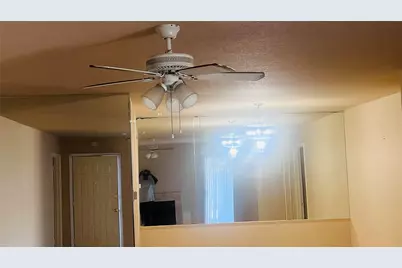 9797 Leawood Boulevard #1407, Houston, TX 77099 - Photo 4