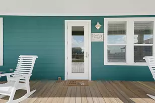 172 Ocean View Dr Dr, Crystal Beach, TX 77650 - Photo 6