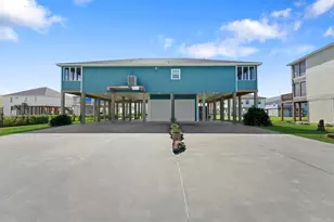 172 Ocean View Dr Dr, Crystal Beach, TX 77650 - Photo 2