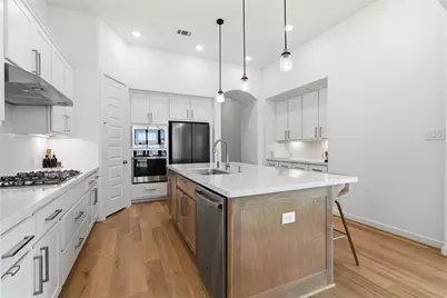 416 Bartlett Street, Webster, TX 77598 - Photo 8