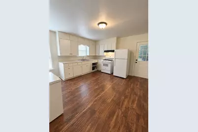 1006 Barnhill, Brenham, TX 77833 - Photo 2