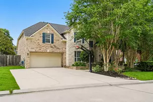 2110 Lost Maples Trail, Kingwood, TX 77345 - Photo 2