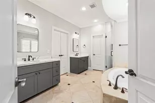 4440 Betty St, Bellaire, TX 77401 - Photo 26