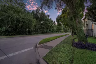 4440 Betty St, Bellaire, TX 77401 - Photo 40