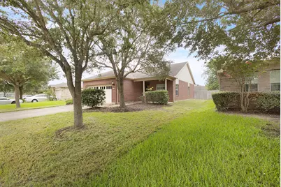 831 Honeysuckle Vine Drive, Rosenberg, TX 77469 - Photo 2