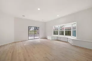 3835 Green Crest Dr, Houston, TX 77082 - Photo 20