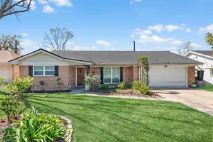 1819 Millwood Dr, Houston, TX 77008 - Photo 1