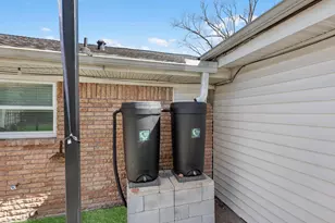 1819 Millwood Dr, Houston, TX 77008 - Photo 24