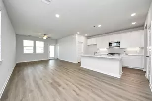 1027 Arbor Dr, Beasley, TX 77417 - Photo 2
