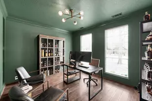 31 E Amberglow Cir, The Woodlands, TX 77381 - Photo 4