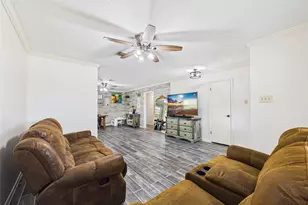 3205 Village Ln, Deer Park, TX 77536 - Photo 6