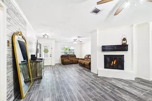 3205 Village Ln, Deer Park, TX 77536 - Photo 8