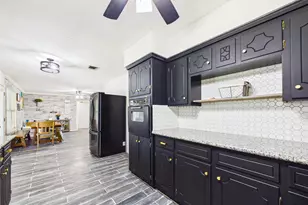 3205 Village Ln, Deer Park, TX 77536 - Photo 18