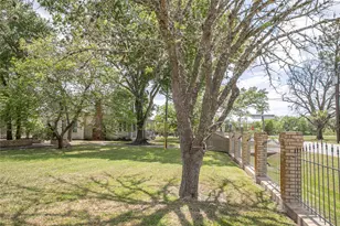 5655 Main St, Chappell Hill, TX 77426 - Photo 18