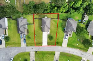 16434 Tracy Ct, Conroe, TX 77306 - Photo 2