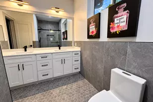 9822 Oak Point Dr, Houston, TX 77055 - Photo 34