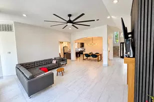 9822 Oak Point Dr, Houston, TX 77055 - Photo 10