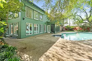 2610 Gerol Ct, Galveston, TX 77551 - Photo 8