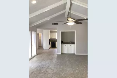 7818 Vickijohn Drive, Houston, TX 77071 - Photo 2