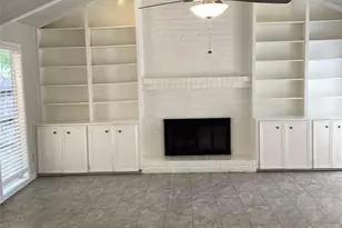 7818 Vickijohn Dr, Houston, TX 77071 - Photo 1
