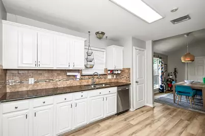 5130 Chasewood Drive, Bacliff, TX 77518 - Photo 10