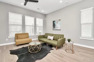 316 Thornton Rd, Houston, TX 77018 - Photo 6