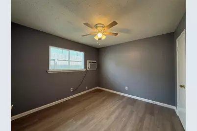 8010 Roswell Street #3, Houston, TX 77022 - Photo 8