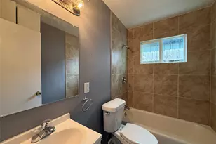 8010 Roswell St, Houston, TX 77022 - Photo 10