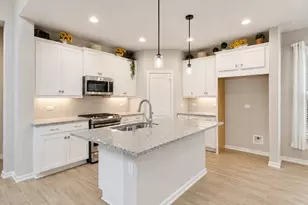 606 Pecan Hickory Ct, Conroe, TX 77318 - Photo 6
