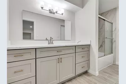 6303 Greenway Forest Lane, Houston, TX 77088 - Photo 24