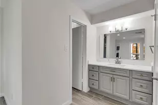 6303 Greenway Forest Ln, Houston, TX 77088 - Photo 18