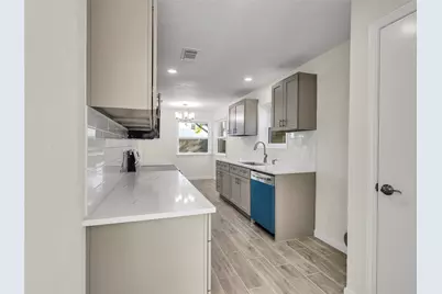 6303 Greenway Forest Lane, Houston, TX 77088 - Photo 8