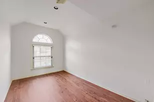 2217 Nantucket Dr, Houston, TX 77057 - Photo 26